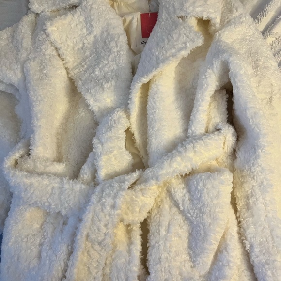 Frolic fluffy longline wrap coat - Light Cream - Picture 2 of 3